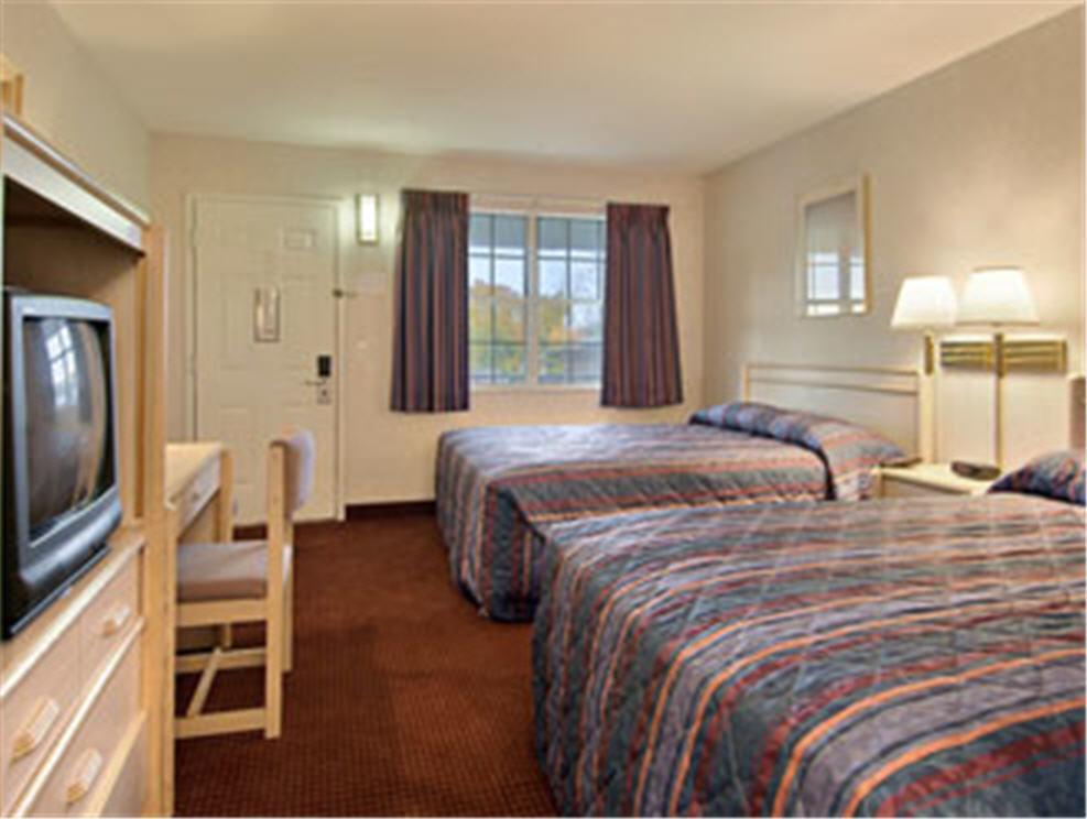 Days Inn Macedonia Bilik gambar